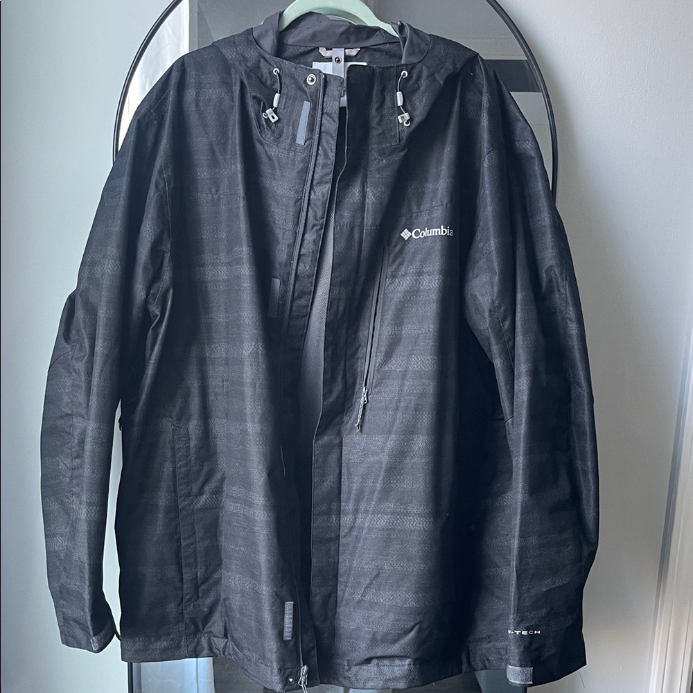 Columbia Men's Charcoal Raincoat